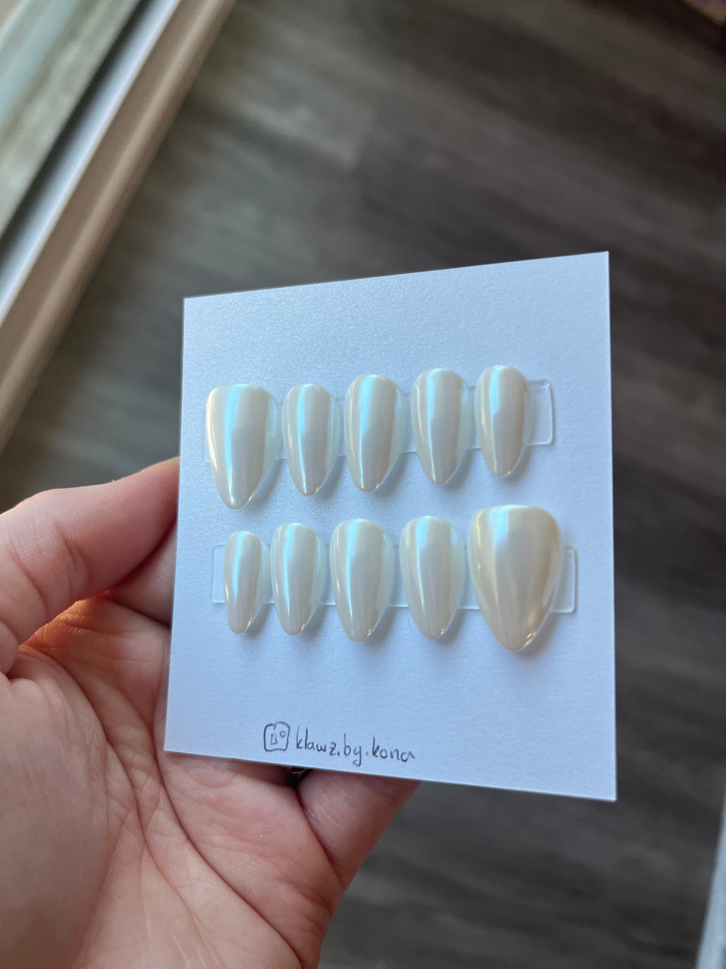 Luxury Cream Nails