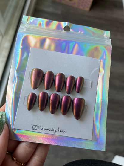 Cat’s Evasion Nails