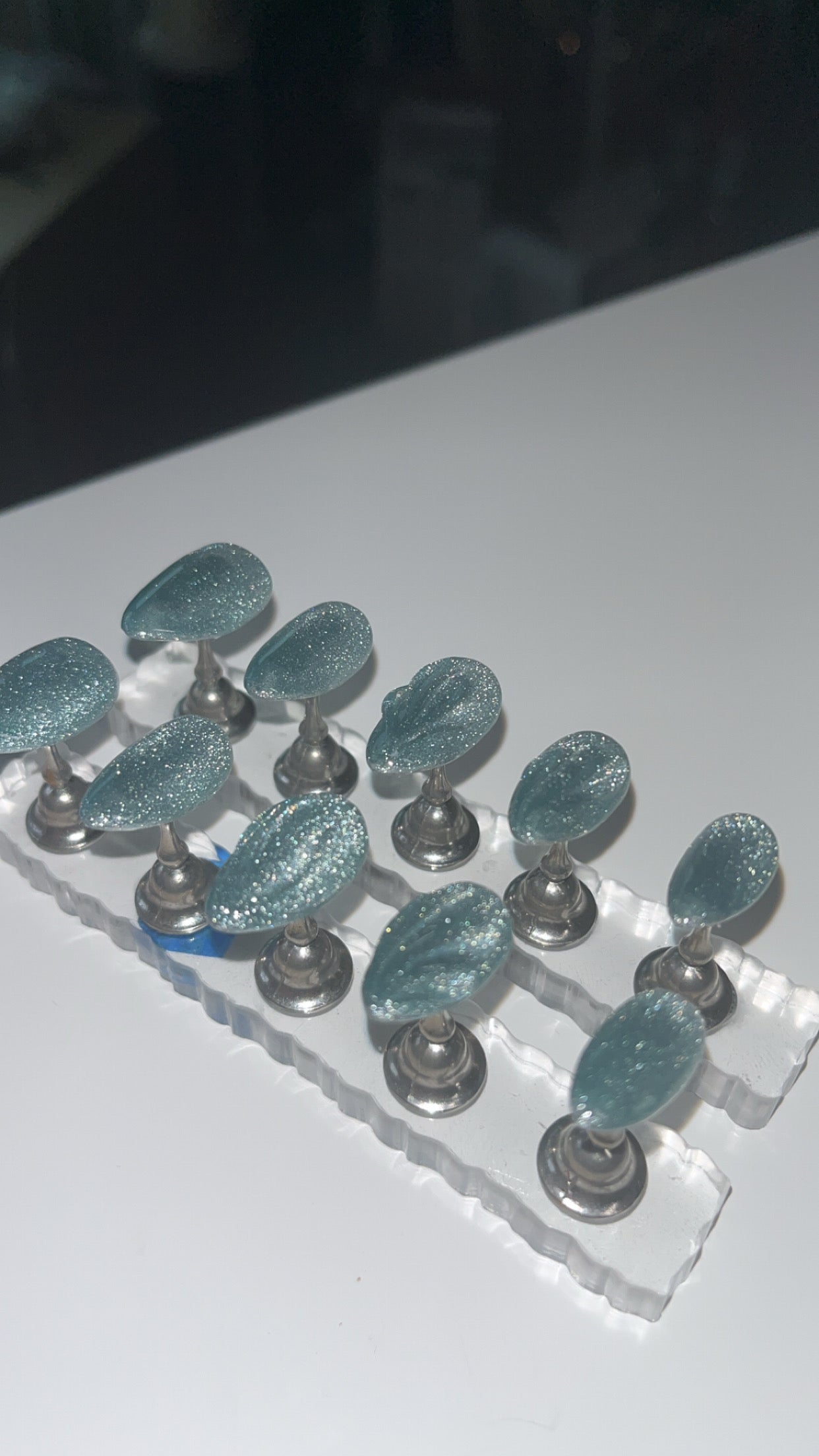 Frosted Ice Cat Eye Nails