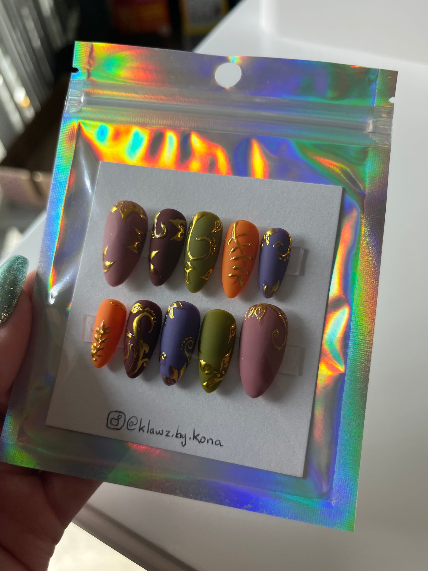 Vintage Fall Nails