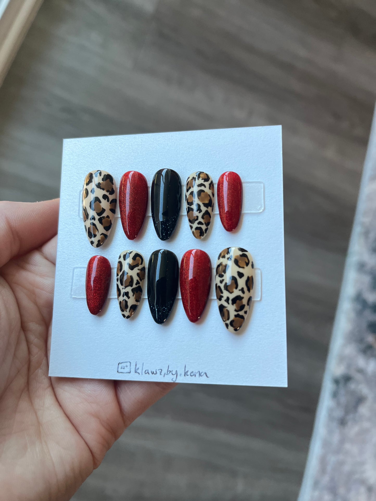 Bombshell Feline Nails