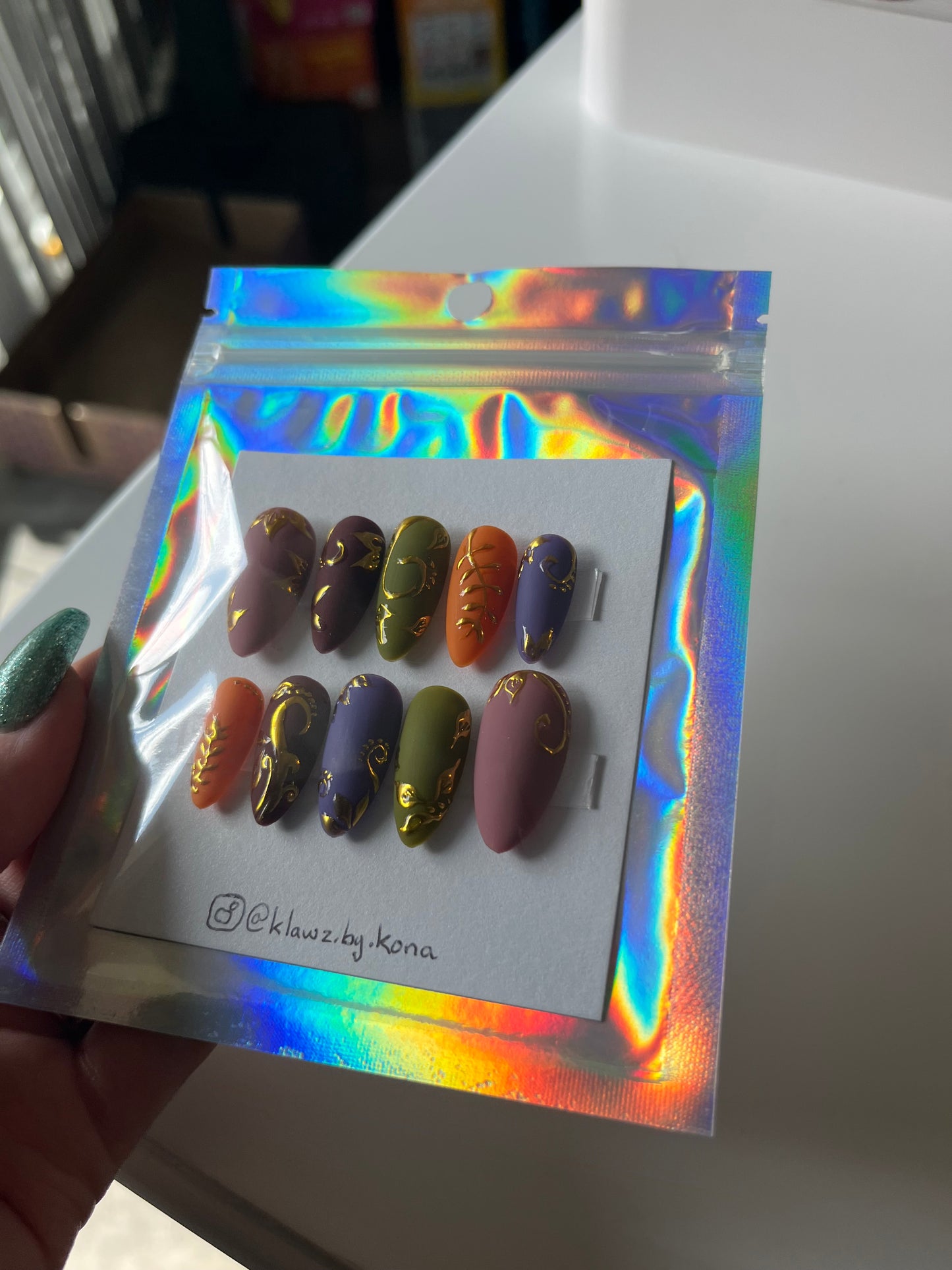 Vintage Fall Nails