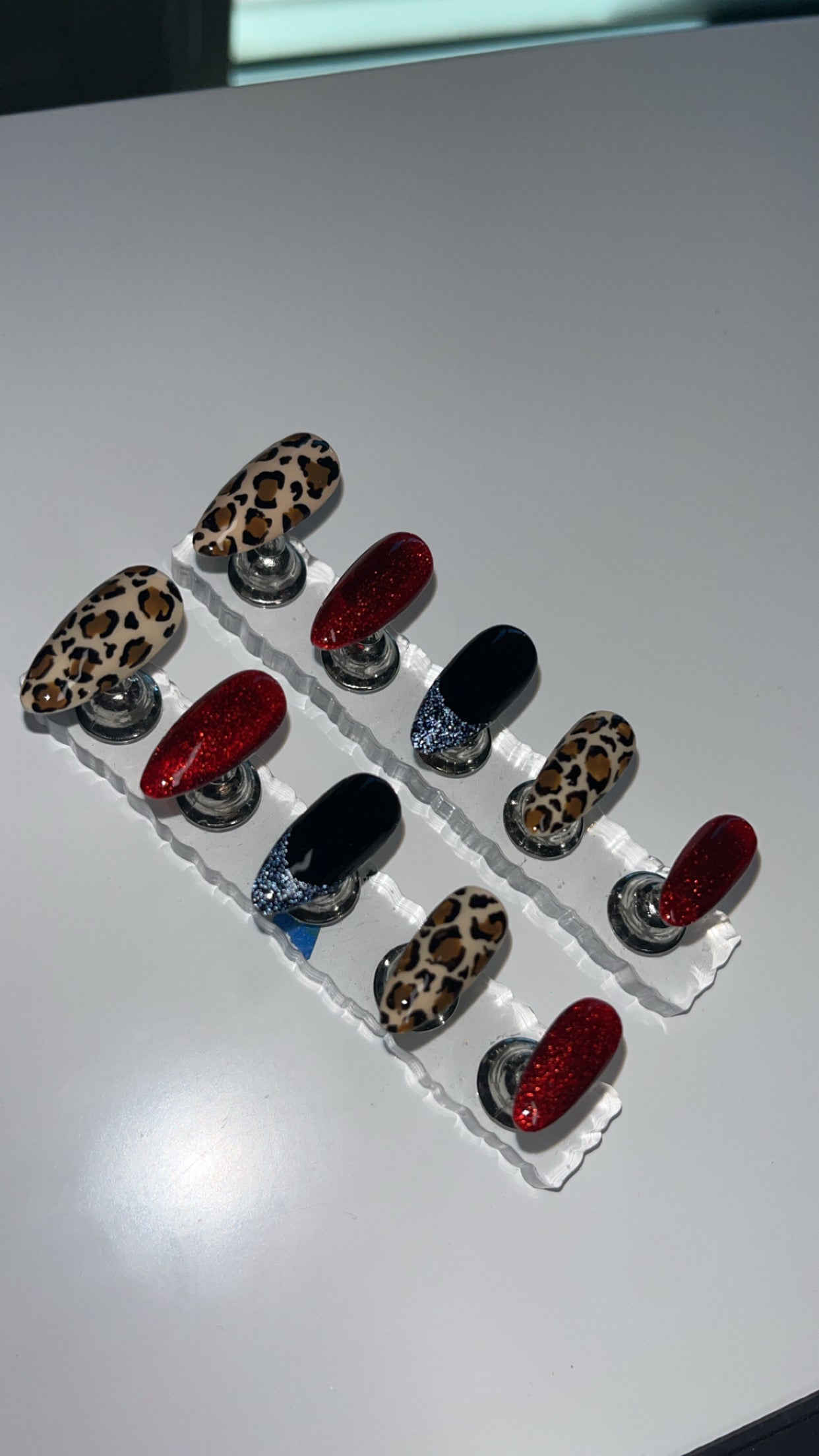 Bombshell Feline Nails