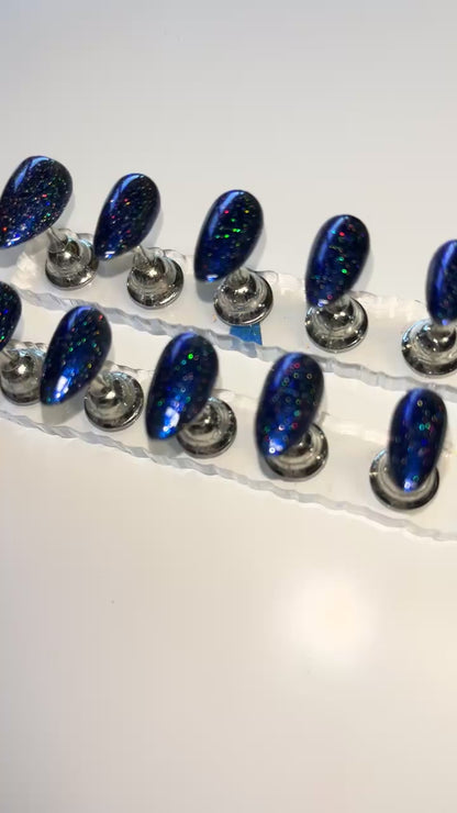 Luxe Sapphire Nails