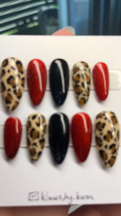 Bombshell Feline Nails